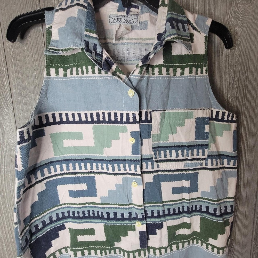 vintage wetseal aztec button up sleeveless collar blouse. size medium